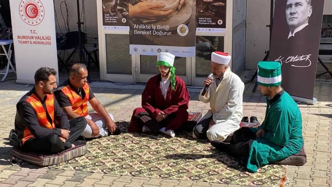 Burdur’da Ahilik Haftası İçin Şed Kuşatma Töreniyle Renkli Kutlama 1